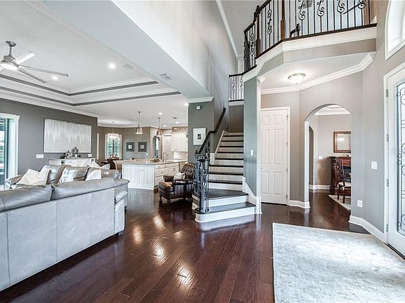 4th image of 3137 Fontana Estates Dr