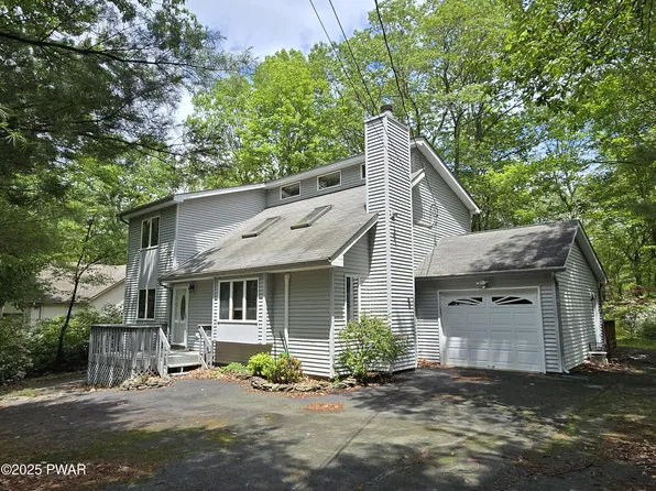 123 Goldrush Dr, Lords Valley, PA 18428