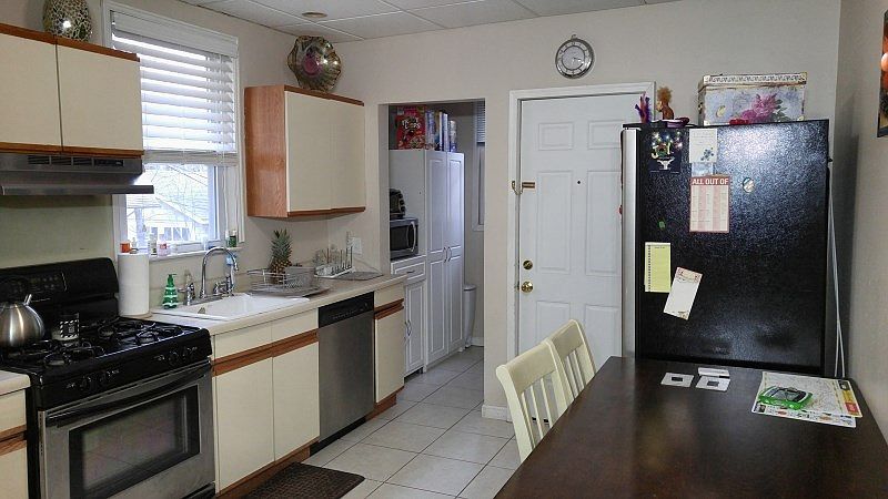 2nd image of 165 Hillside Ave