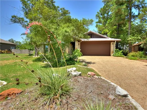 112 Mahalua Ln, Bastrop, TX 78602