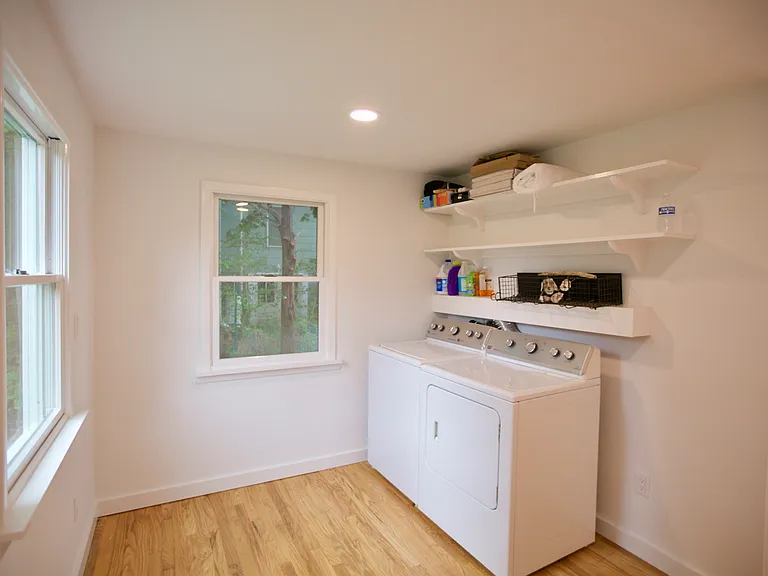 32 S Midway Rd — Photo 27