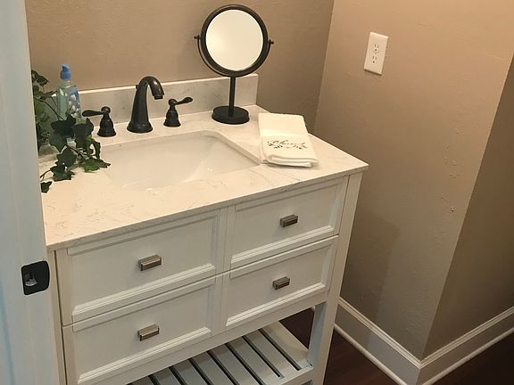 4th image of 515 Stonehenge Dr