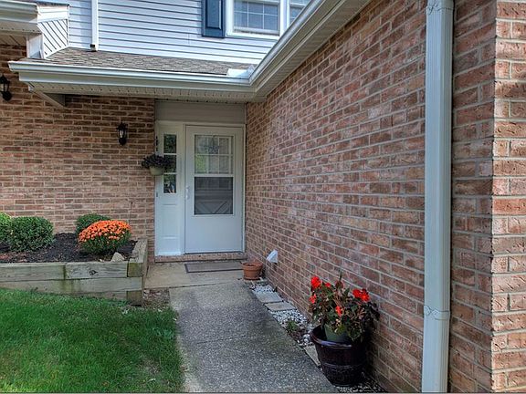 2nd image of 1761 Rolling Hills Dr APT D
