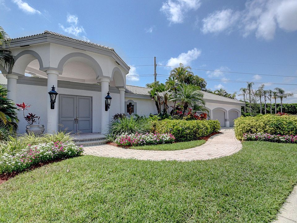 Home For Sale In Broken Sound Country Club