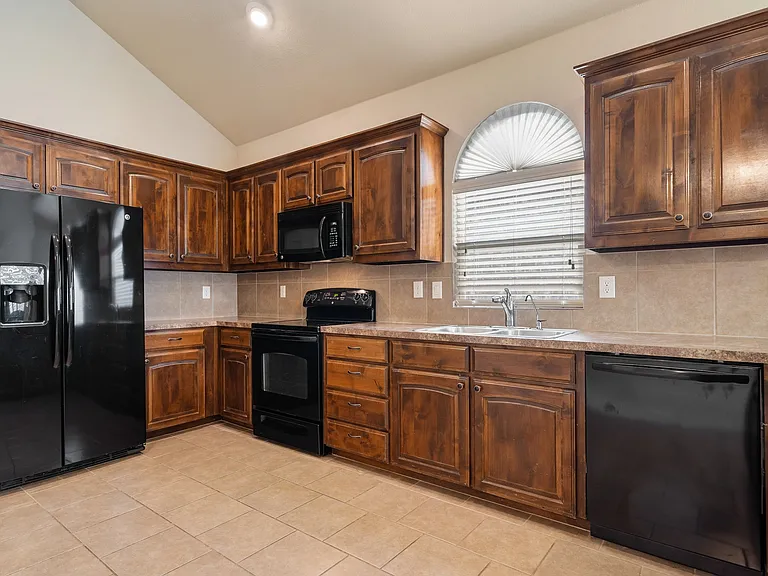 3124 Buckthorn Ln — Photo 19