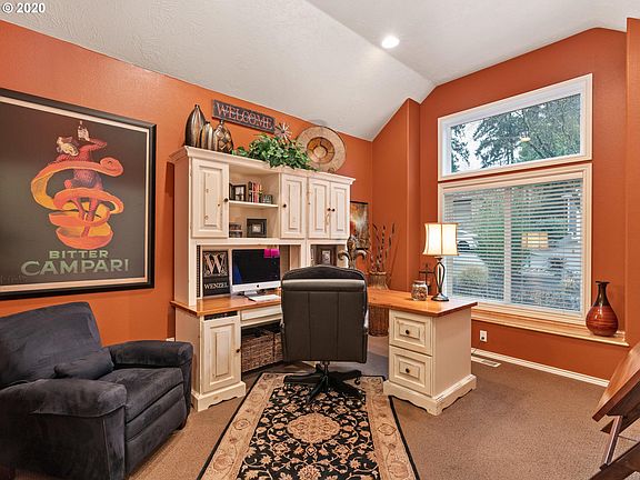 3rd image of 15182 SW Sapphire Dr