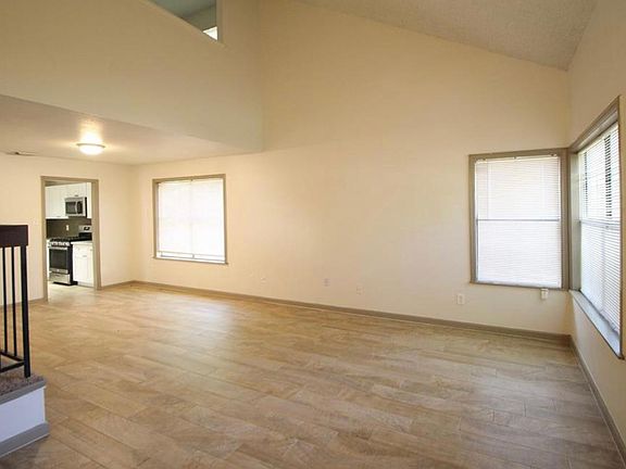 4th image of 5338 Pine Cliff Dr