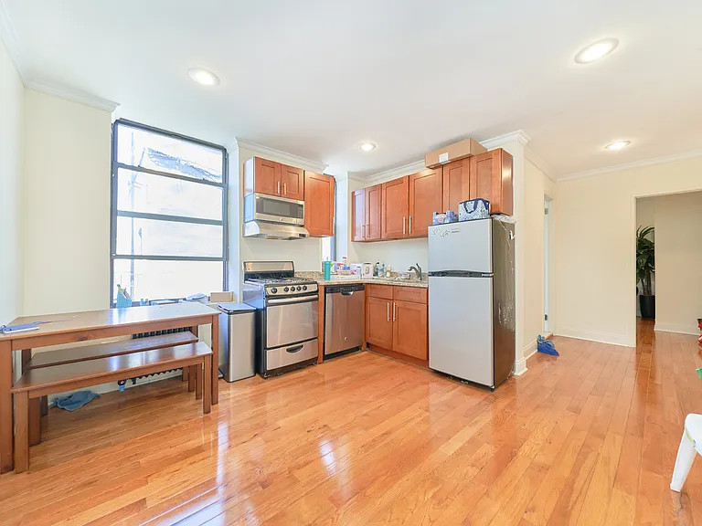 1590 Amsterdam Ave #44 — Photo 1