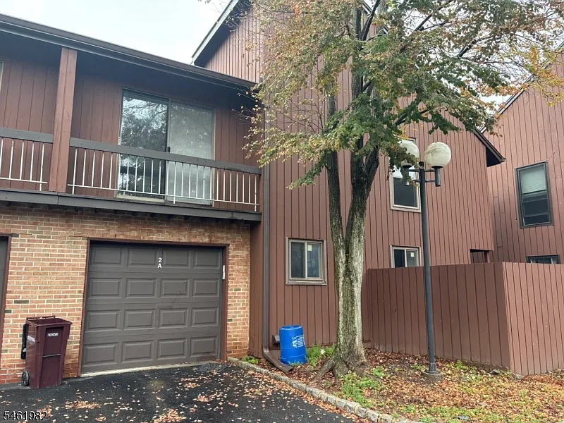 2 bed, 2.5 bath, 1370 sqft, $2,600 — Photo 4
