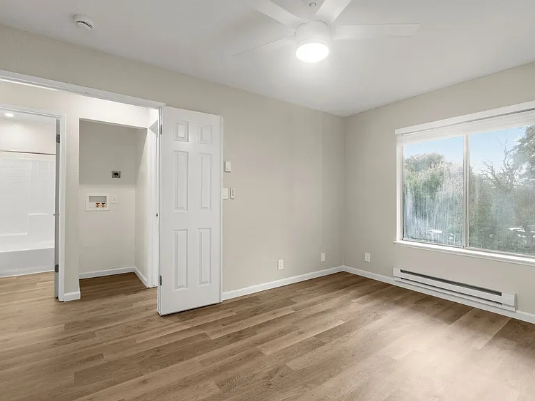 Redwood Creek Villas — Photo 23