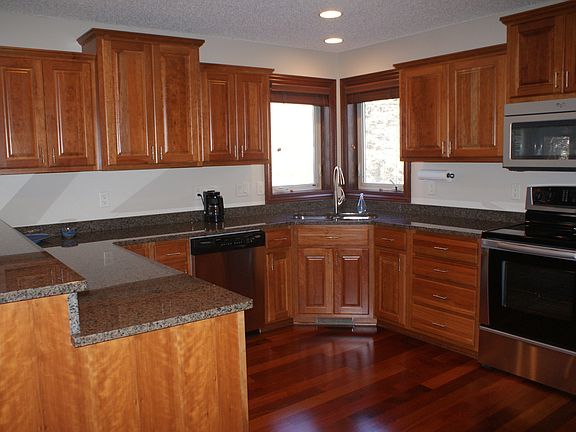 2nd image of 2317 Hoyt Ave E