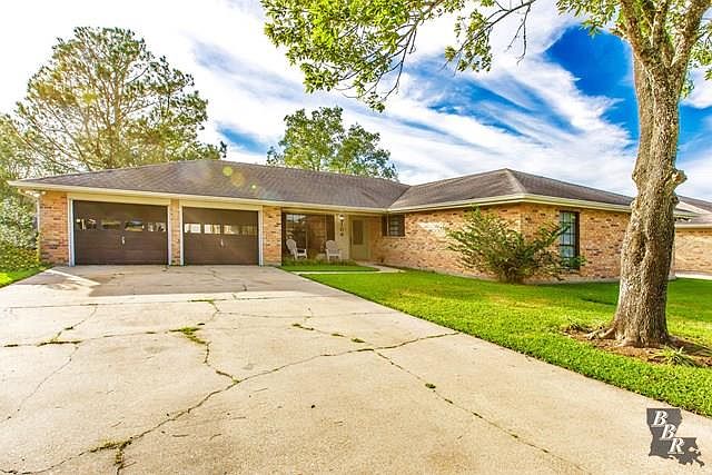 1st image of 104 Aspen Dr