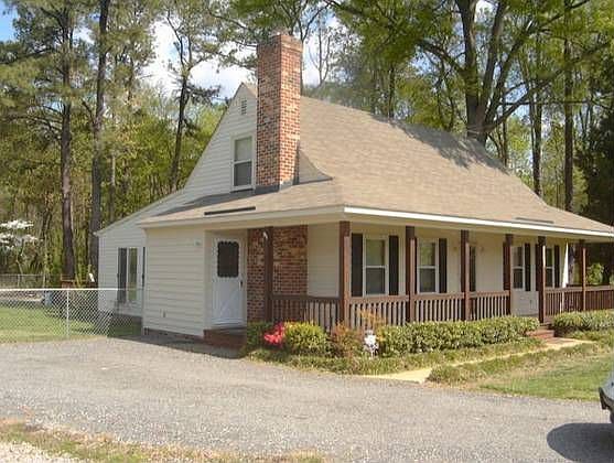 9157 Twin Oaks Rd, Mechanicsvlle, VA 23116 | Zillow