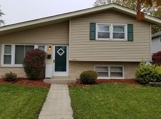 14940 Kenton Ave, Midlothian, IL 60445