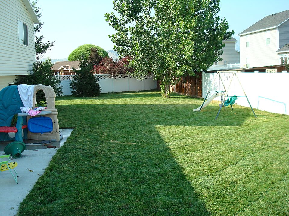 2nd image of 1519 W 100th St S