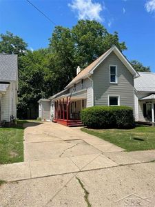 828 S Ball St, Owosso, MI, 48867