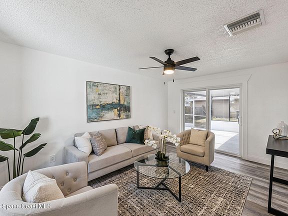 4th image of 1347 E Normandy Blvd