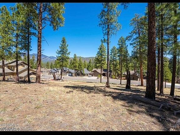 3rd image of 2057 N Cobblestone Cir