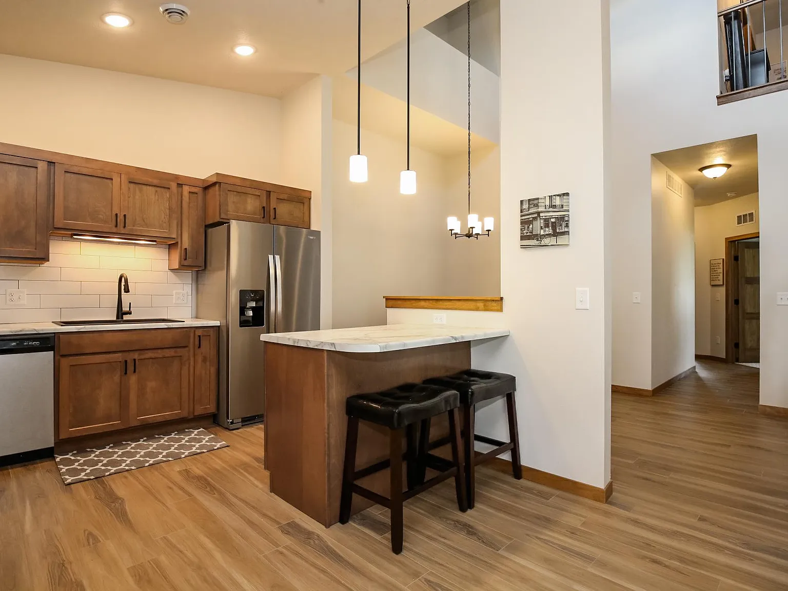 3 bed, 2.5 bath, 1735 sqft, $2,525 — Photo 4