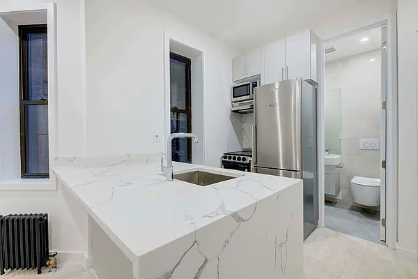 Rented by REAL New York | media 115