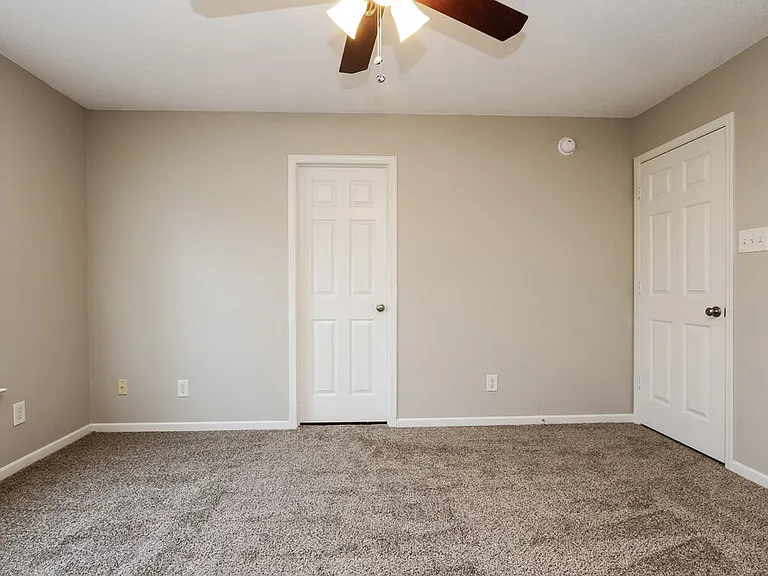 6715 Everbloom Ln — Photo 12