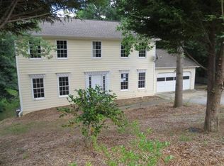 1790 Meadowchase Ct, Snellville, GA 30078