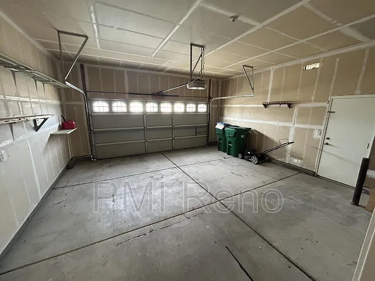 9000 Mahon Dr — Photo 18