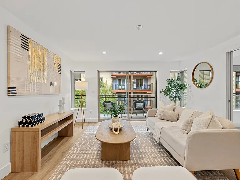 1550 Eastlake Ave E #404 — Photo 7