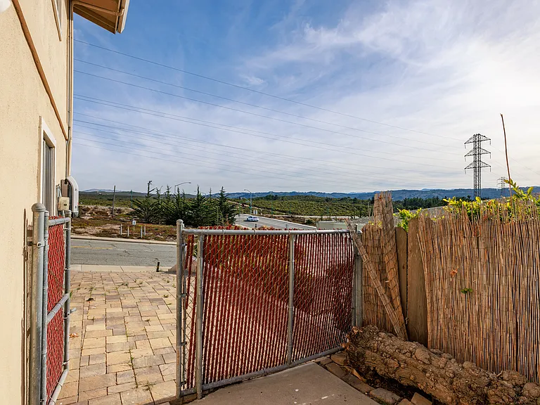 1225 Mescal St #B — Photo 21