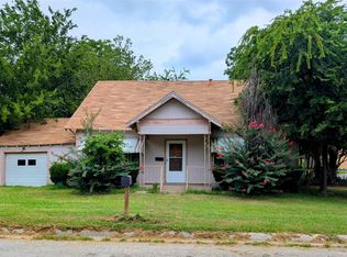 1000 N Morris St, Gainesville, TX 76240