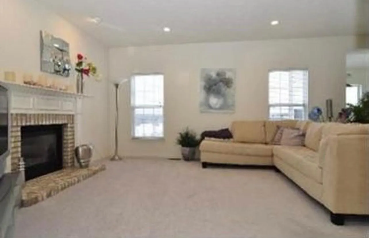 224 Cliffside Dr — Photo 3