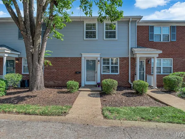 1438 Bluebird Ter, Saint Louis, MO 63144