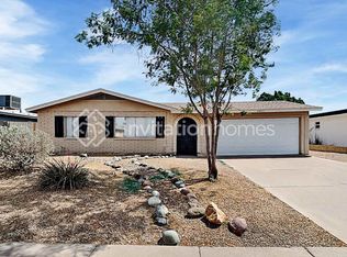 2911 W Laurel Ln, Phoenix, AZ 85029