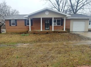 202 W Click Ave, Puxico, MO 63960