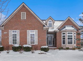 11045 Woodfield Pkwy, Grand Blanc, MI 48439
