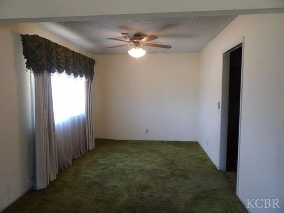 3rd image of 49 Vine St