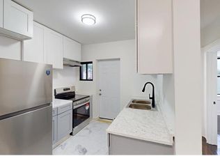 7507 S Yates Blvd, Chicago, IL
