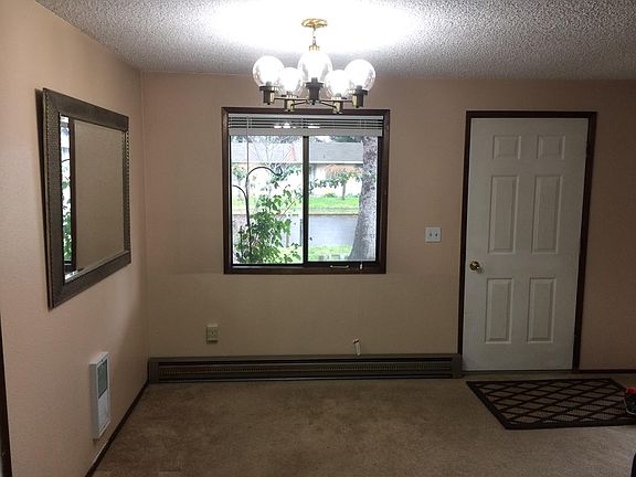 3rd image of 1411 NE 143rd Ave