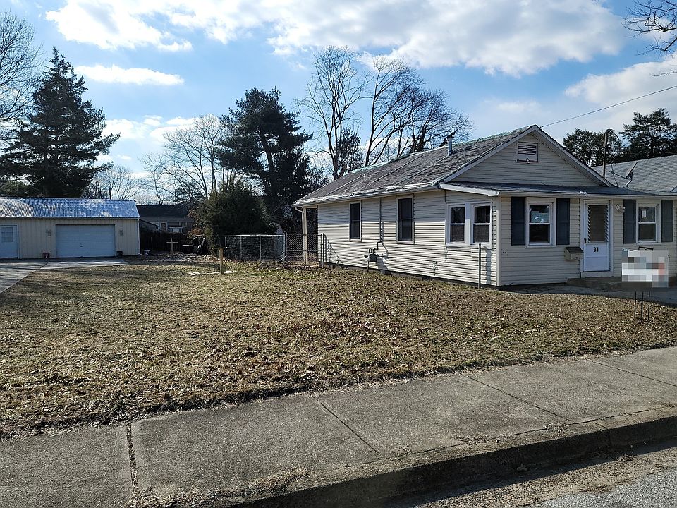 2nd image of 31 Brandriff Ave