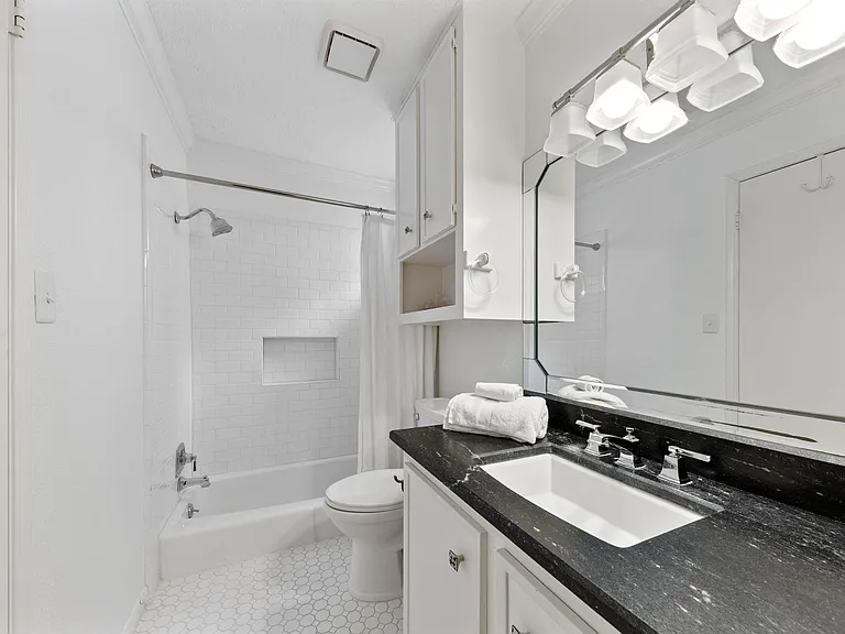 12210 Ravenmoor Dr — Photo 30