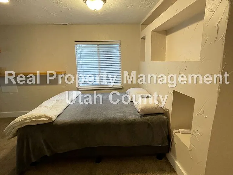 3347 E Kennekuk Ln — Photo 7