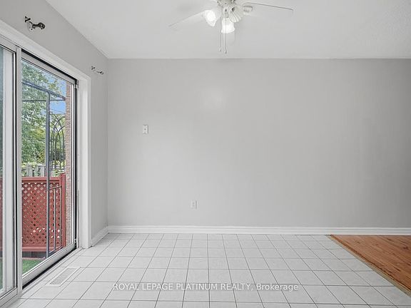 2nd image of 74 Spadina Rd