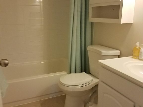 5th image of 112 Roberts Ln