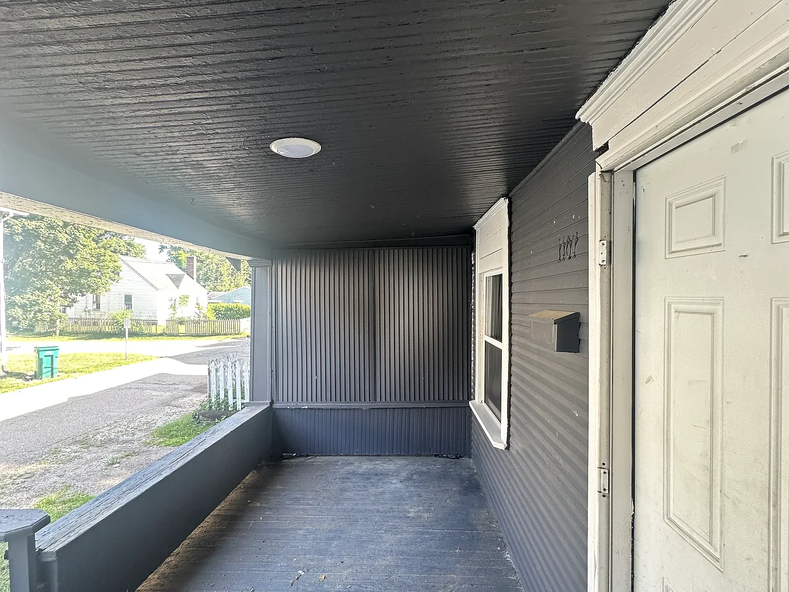 4 bed, 1152 sqft, $1,265 — Photo 2