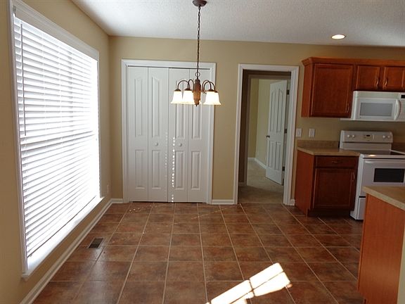 5th image of 4399 Monticello Trce