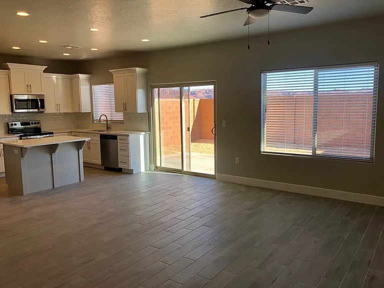655 S Malorie Way — Photo 4