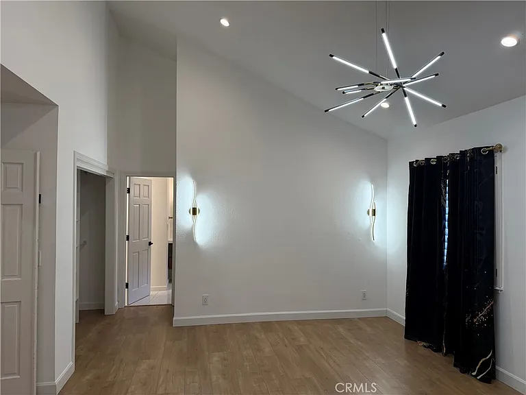 41527 Myrtle St — Photo 5