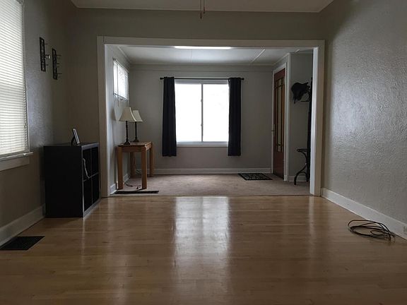 3rd image of 412 Emmett St