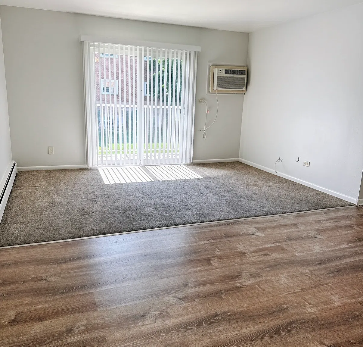 2 bed, 1.0 bath, $1,375 — Photo 4