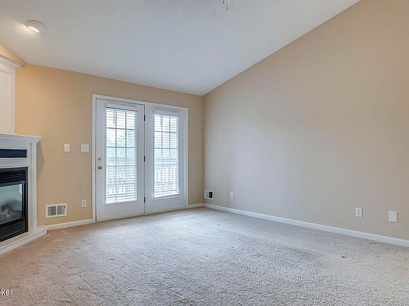 5th image of 1101 Powerhouse Ln Unit 201